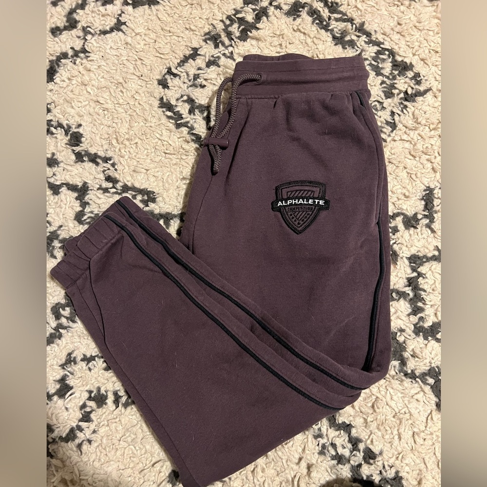Alphalete Joggers
